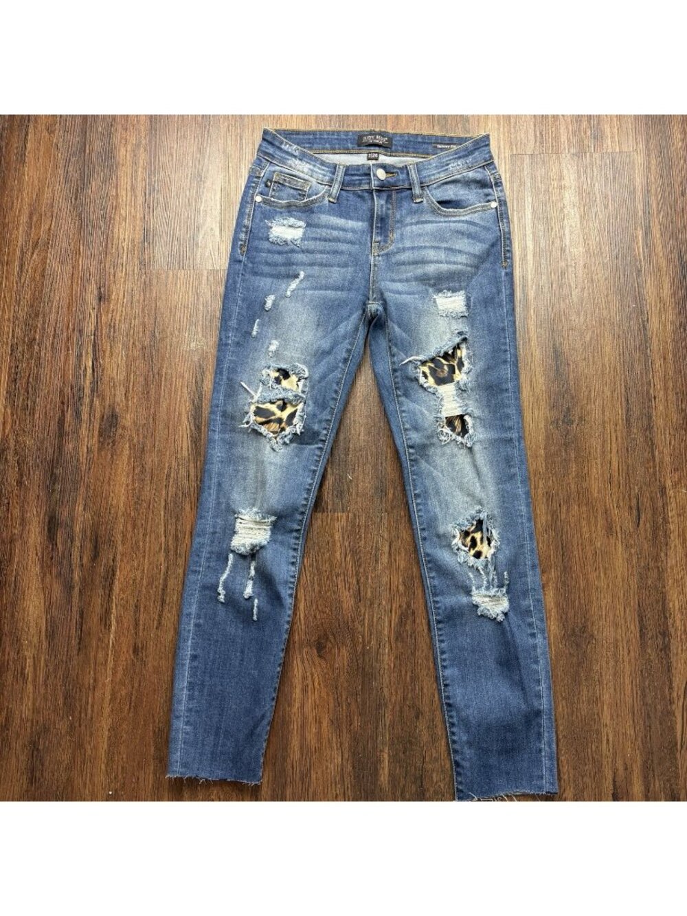 Judy Blue Skinny Fit Jeans Destroyed Medium Wash Leopard Print Patches Size 3/26